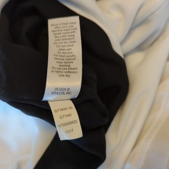 Athleta Polynesia One Piece Swimsuit Womens Medium Off White Floral Halter - Picture 7 of 7